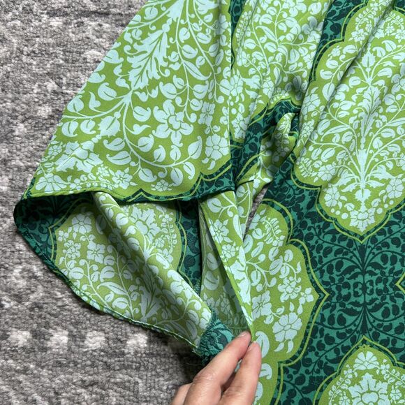 BEAUTIFUL by Lawrence Zarian V-Neck Blouse 3X Green Medallion Paradise Printed - Picture 2 of 8